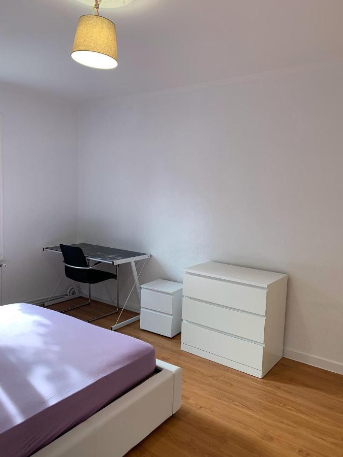 Apartahotel Le Grand-saconnex Guesthouse, 5 Min Walk To Airport Ginebra