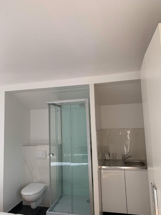 Le Grand-saconnex Guesthouse, 5 Min Walk To Airport Apartahotel Ginebra
